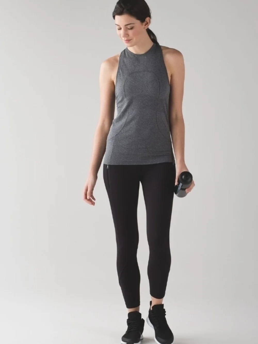 Lululemon Swiftly Tech Racerback Tank - Size 6 - Picture 4 of 4